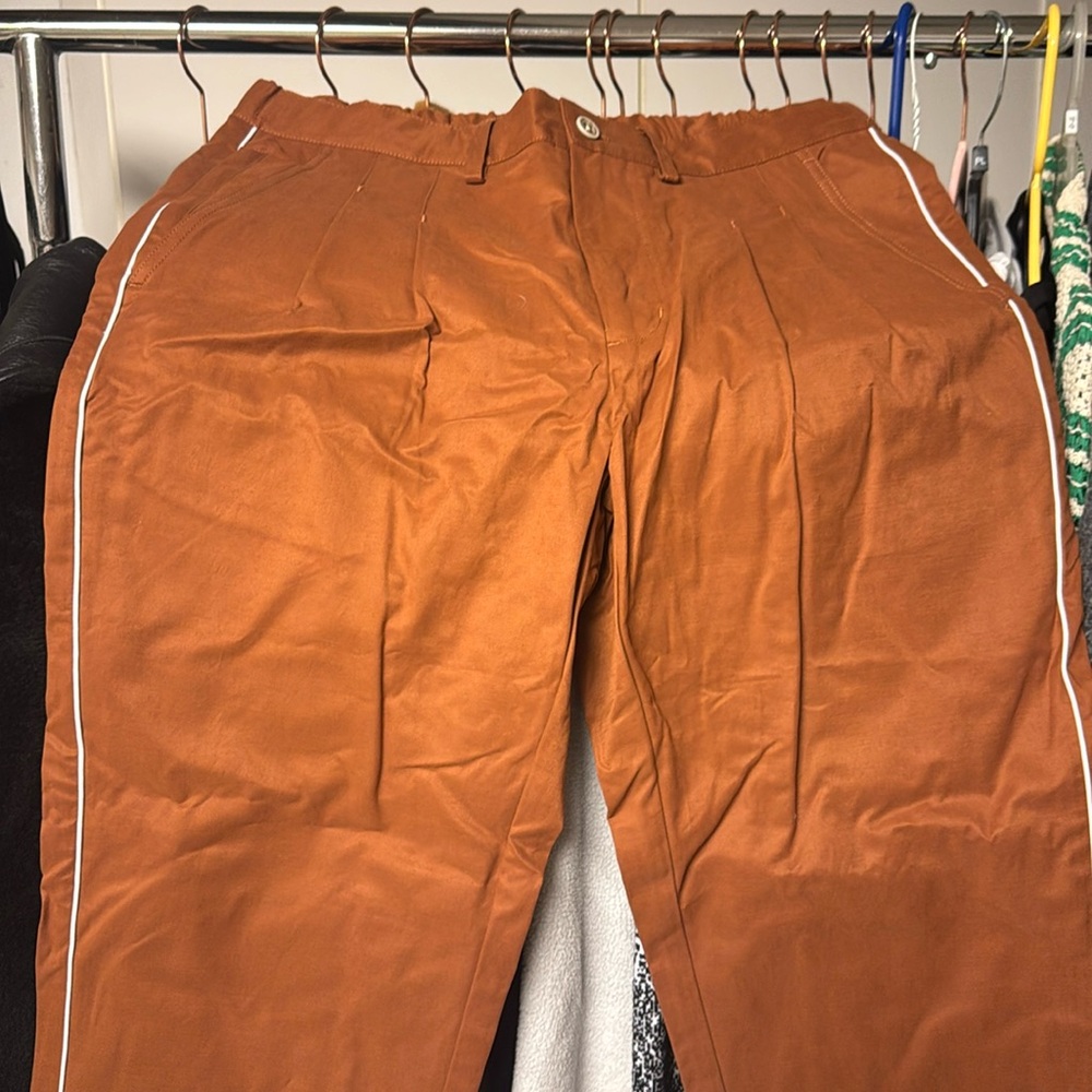 Tombolo traveler pant in Rust color